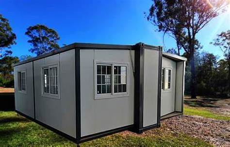 Prefabricated 20ft Australia 3 In 1 Folding Mobile Homes 3 Bedrooms One Bathroom 20ft Expandable Container House For Sale