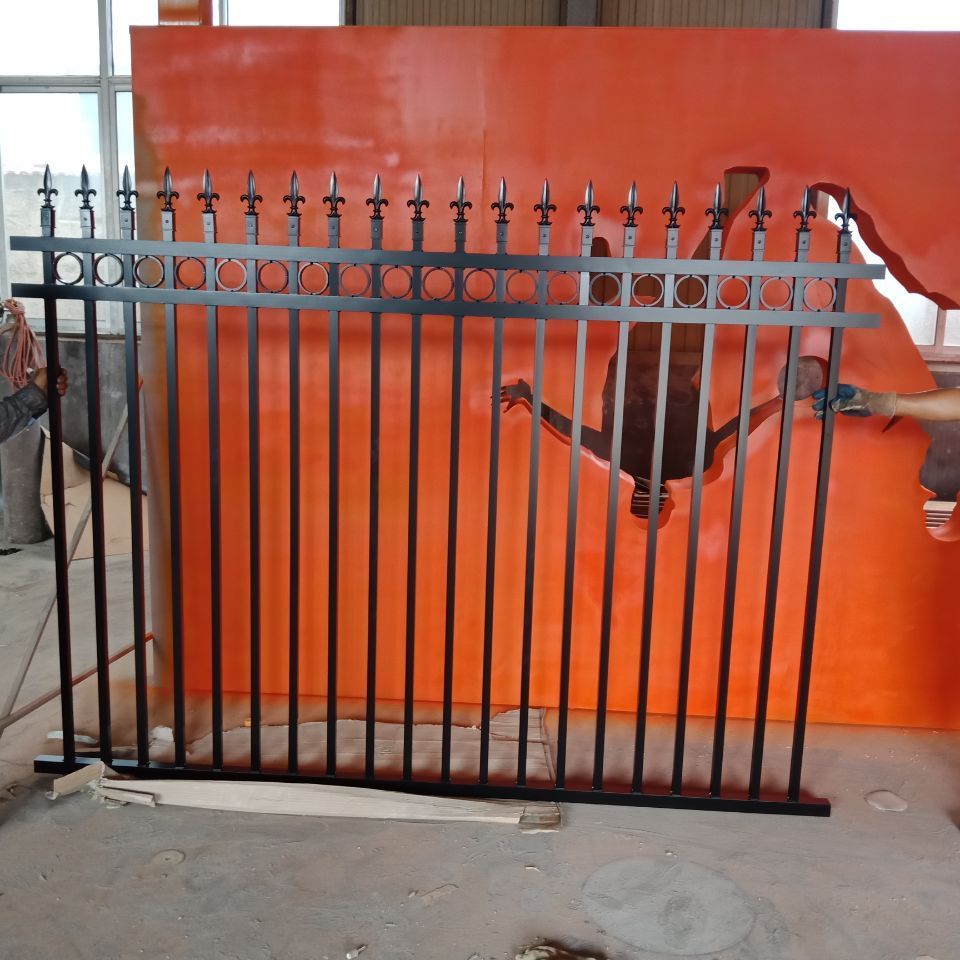 Modern iron spear pool fence / iron wall grilles design / steel garden fence