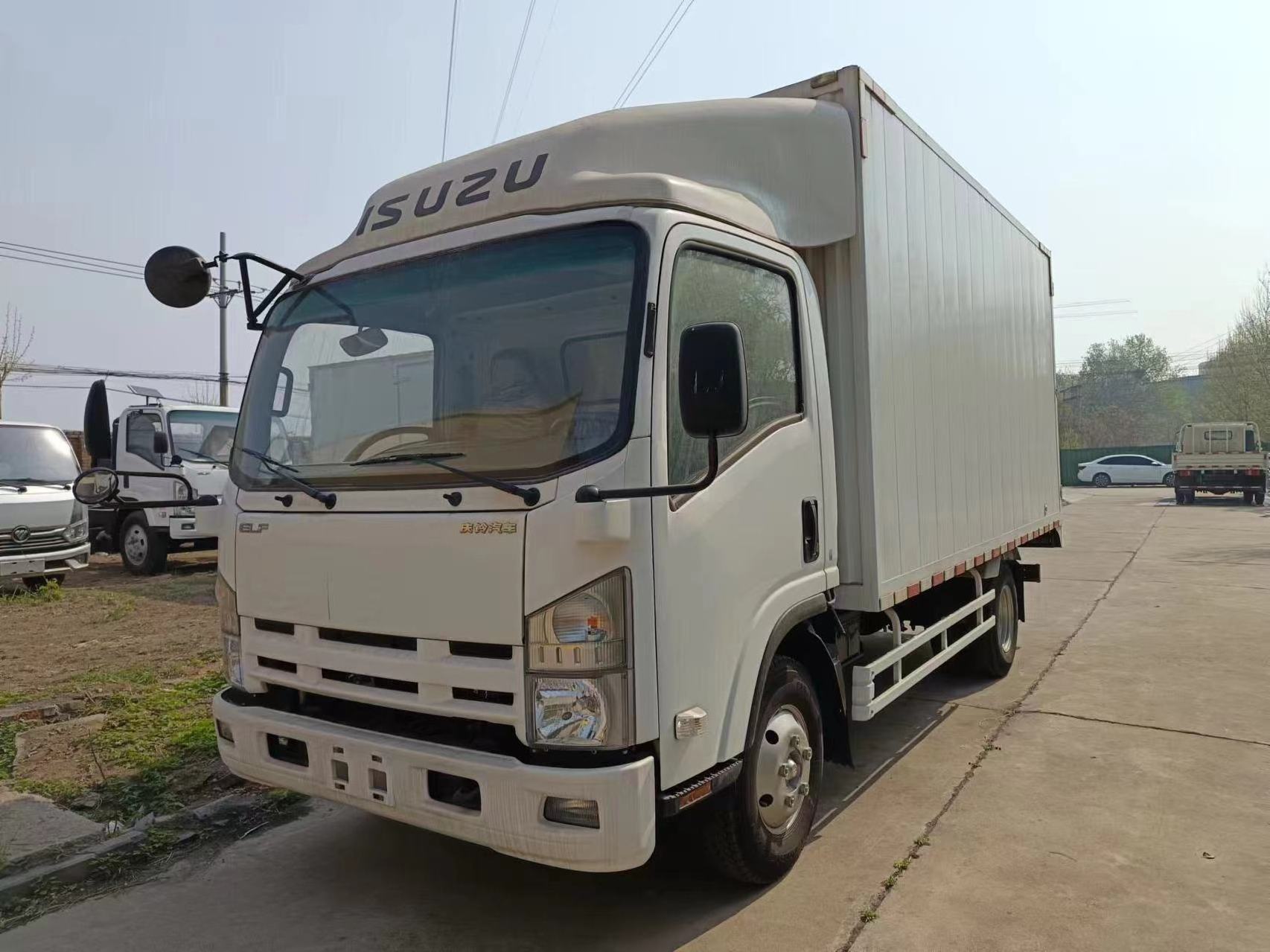 Isuzu 5 Ton Truck 6 Wheeler Cargo Van Mini Lorry Diesel 4x2 Cargo Truck Euro 5 with Box Manual