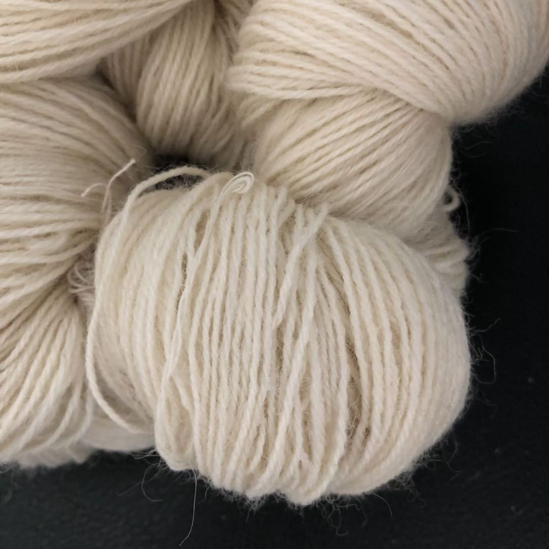 100% pure wool yarn undyed wool yarn wholesale price for carpet rug