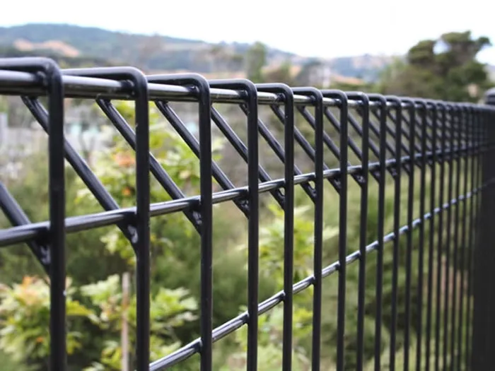 Custom Galvanized Roll-Top Welded Wire Mesh Metal Security Fence for Swimming Pool pvc roll top fence