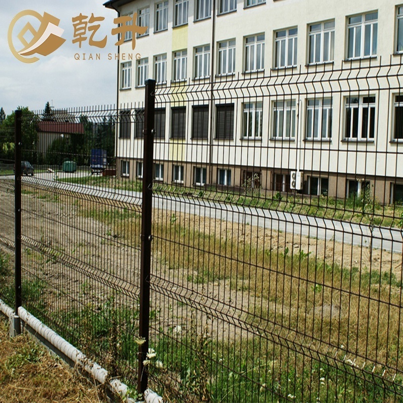 Wholesale Poland 75mm x 150mm Galvanized 3D Curvy Welded Wire Mesh Metal Fence Panels For Sale