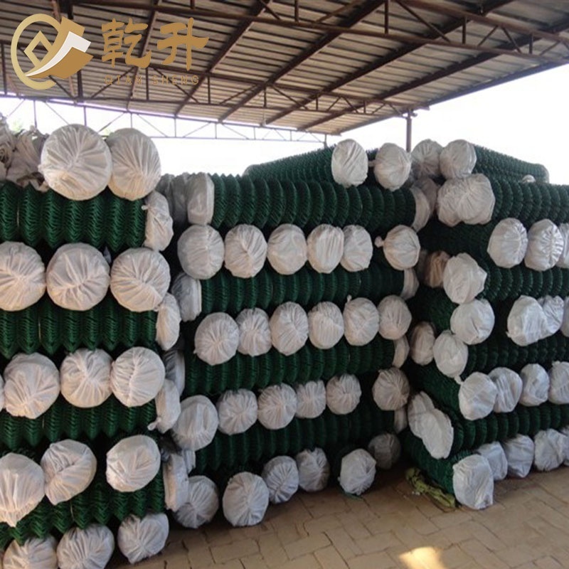 China Supply Cheap Used Commercial Black PVC coated Chain Link Fence With Accessories Hardware Fittings For Jamica