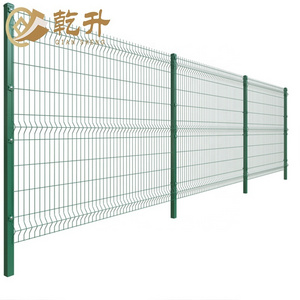 Wholesale Poland 75mm x 150mm Galvanized 3D Curvy Welded Wire Mesh Metal Fence Panels For Sale