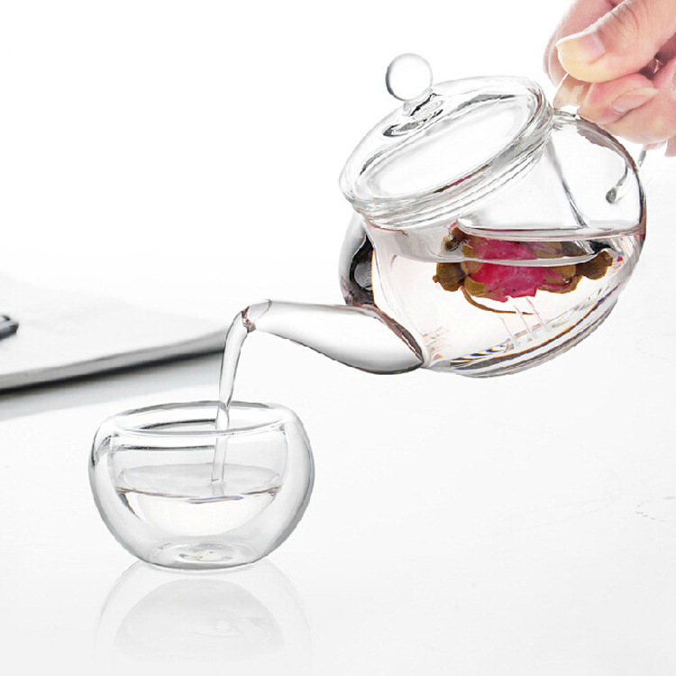 Wholesale 250ml Hand blown heat resistant small glass teapot with infuser