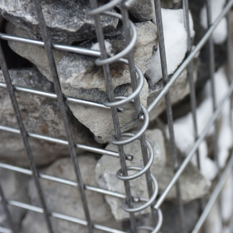 Sturdy and Durable Galvanized Steel Gabion Baskets Easy Assembly Metal Partition Walls and Fencing