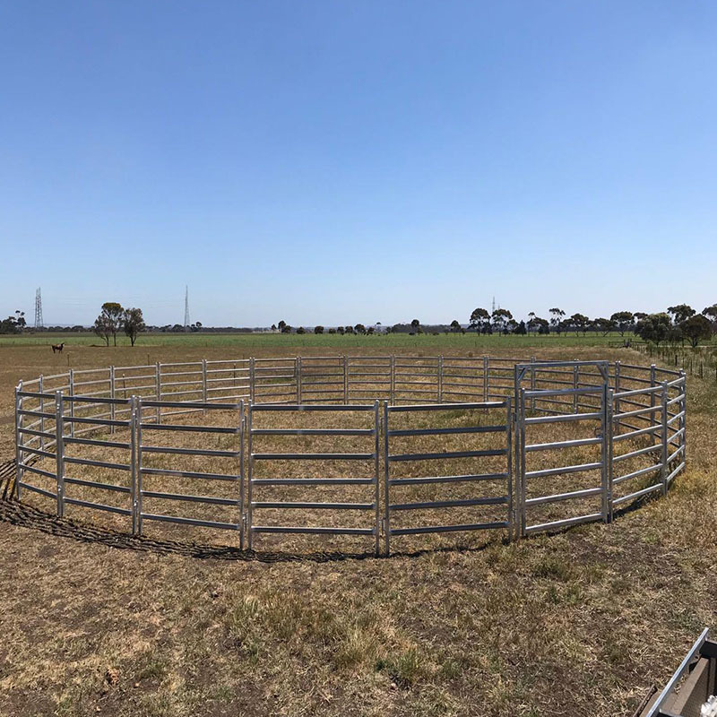 Corral Cheap Welding Horse Fencing Corral Panel Livestock Metal Fence Panels goat fences