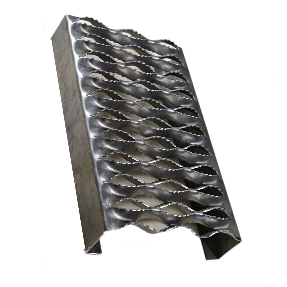 Anti-skid Perforated Plate anti slip aluminum perforated stair edging metal lattice panels for construction