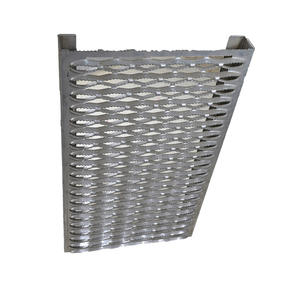 Anti-skid Perforated Plate anti slip aluminum perforated stair edging metal lattice panels for construction