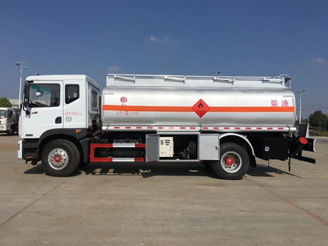 High Quality 4x2 Manual Transmission Liquefied Petroleum Gas Truck New Condition for Sale at Favorable Price