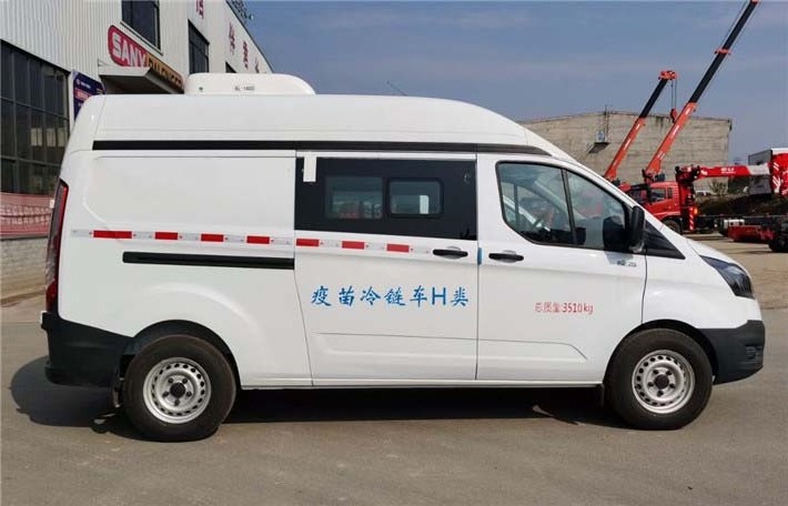 JMC Mini Refrigerated Truck for Transportation and Storage of Temperature-Sensitive Goods in hot sale