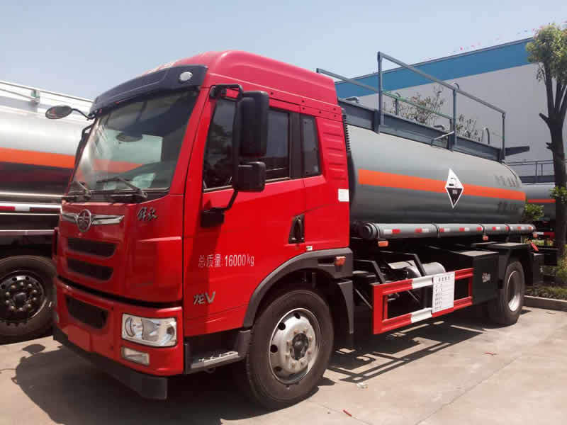 High Quality 4x2 Manual Transmission Liquefied Petroleum Gas Truck New Condition for Sale at Favorable Price