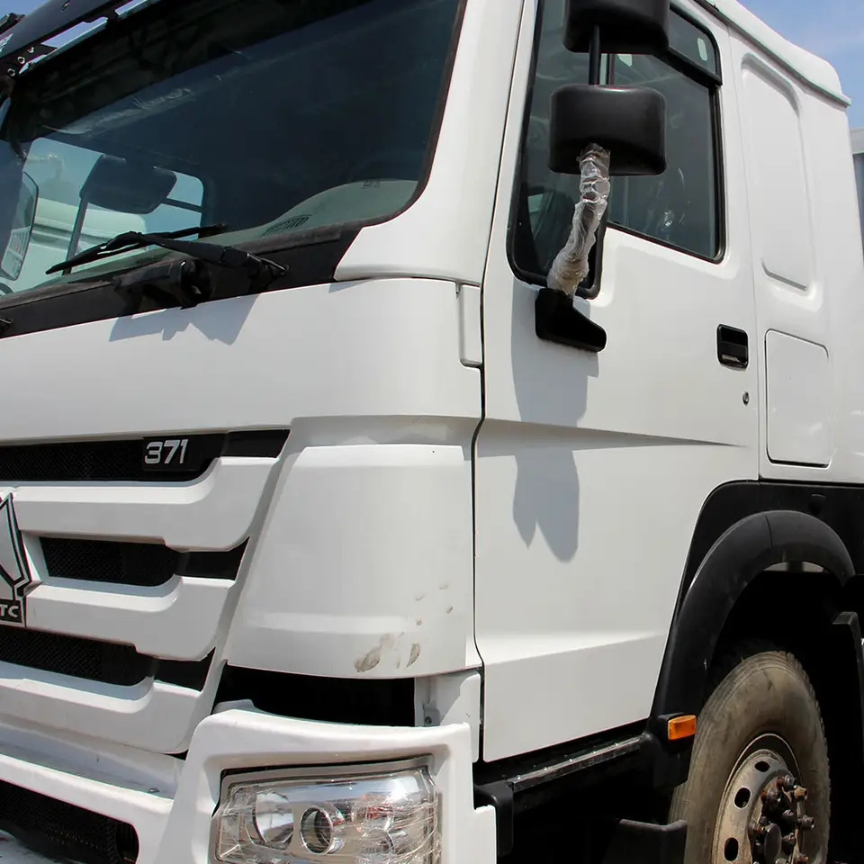 Second Hand Sinotruk Howo Cargo Truck 6x4 10 Wheeler 371HP  Heavy Sinotruck CNHTC Fence Trucks Price Sale For