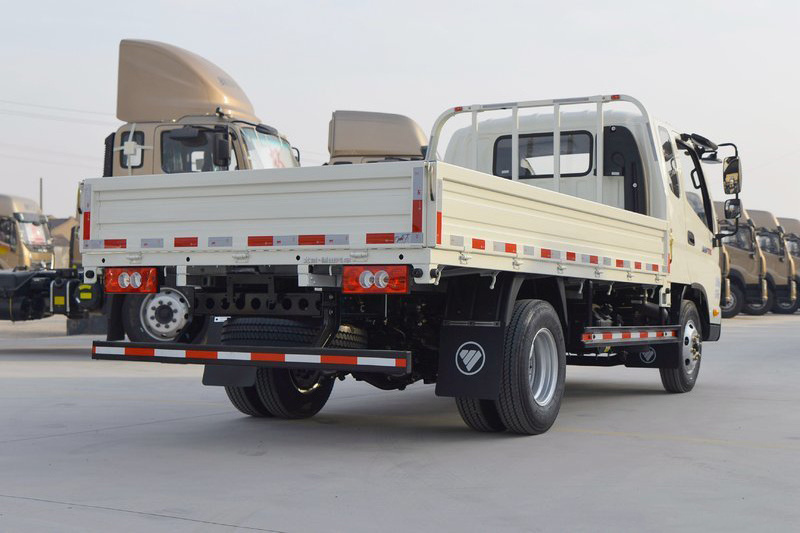 High Quality Euro III or Euro V foton 5 Tons light lorry truck 4X2 cargo truck