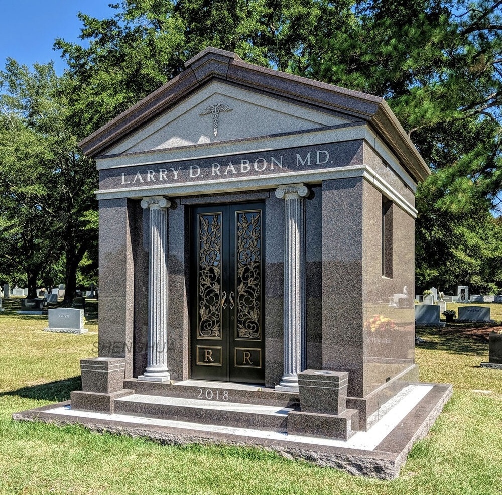 Luxury Large Hand Carved Granite Monument Design Cemetery Headstone Family Mausoleum For Sale