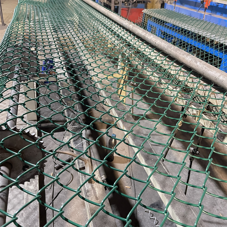 removable anti climb pvc fence coated retaining wall weaving chain link fence