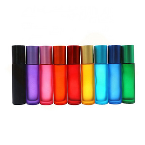 10ml roll on glass bottle with rainbow color essential oil