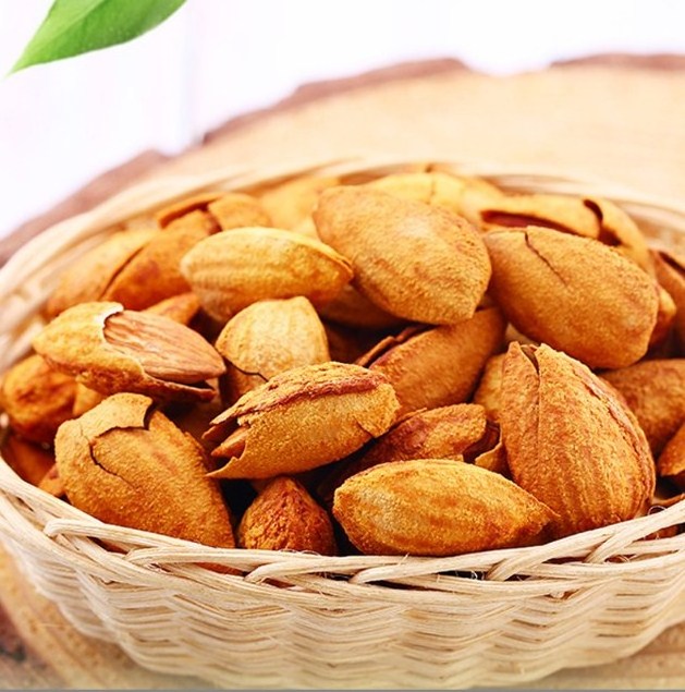 Free 1 kg samples of California almonds in various flavors from the factory