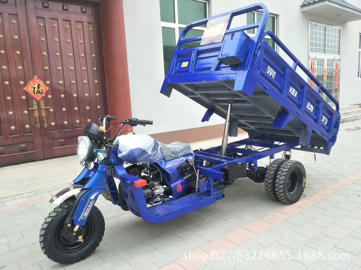 Factory direct sales 250cc tricycle passenger and cargo tricycle motorcycle gasoline fuel 5 wheel motorcycle