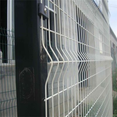 Wholesale PVC 3D Curved Coated Wire Mesh Triangular Bending Guardrail Nets Fence 3d Bend Guardrail