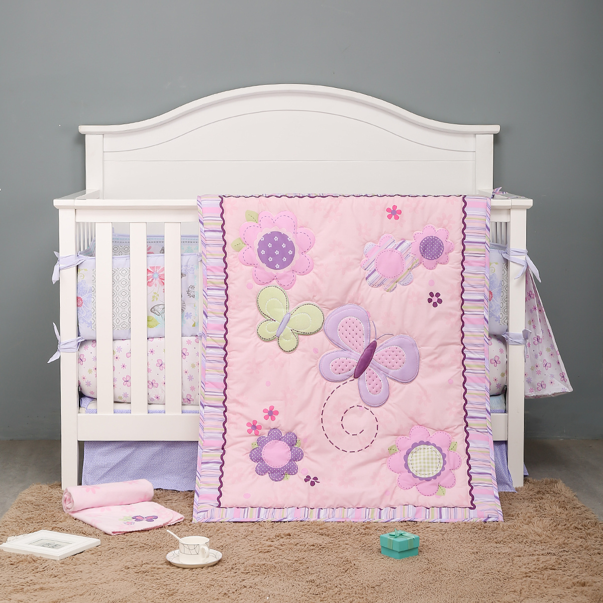 Baby Pink Nursery Crib Bedding Sets Elephants & Puppy Girls include quilt crib from factory can do OEM