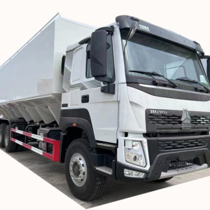 Sinotruk howo 6x4 Animal Farm Bulk Feed Delivery Truck 40 Tons Bulk Feed Truck