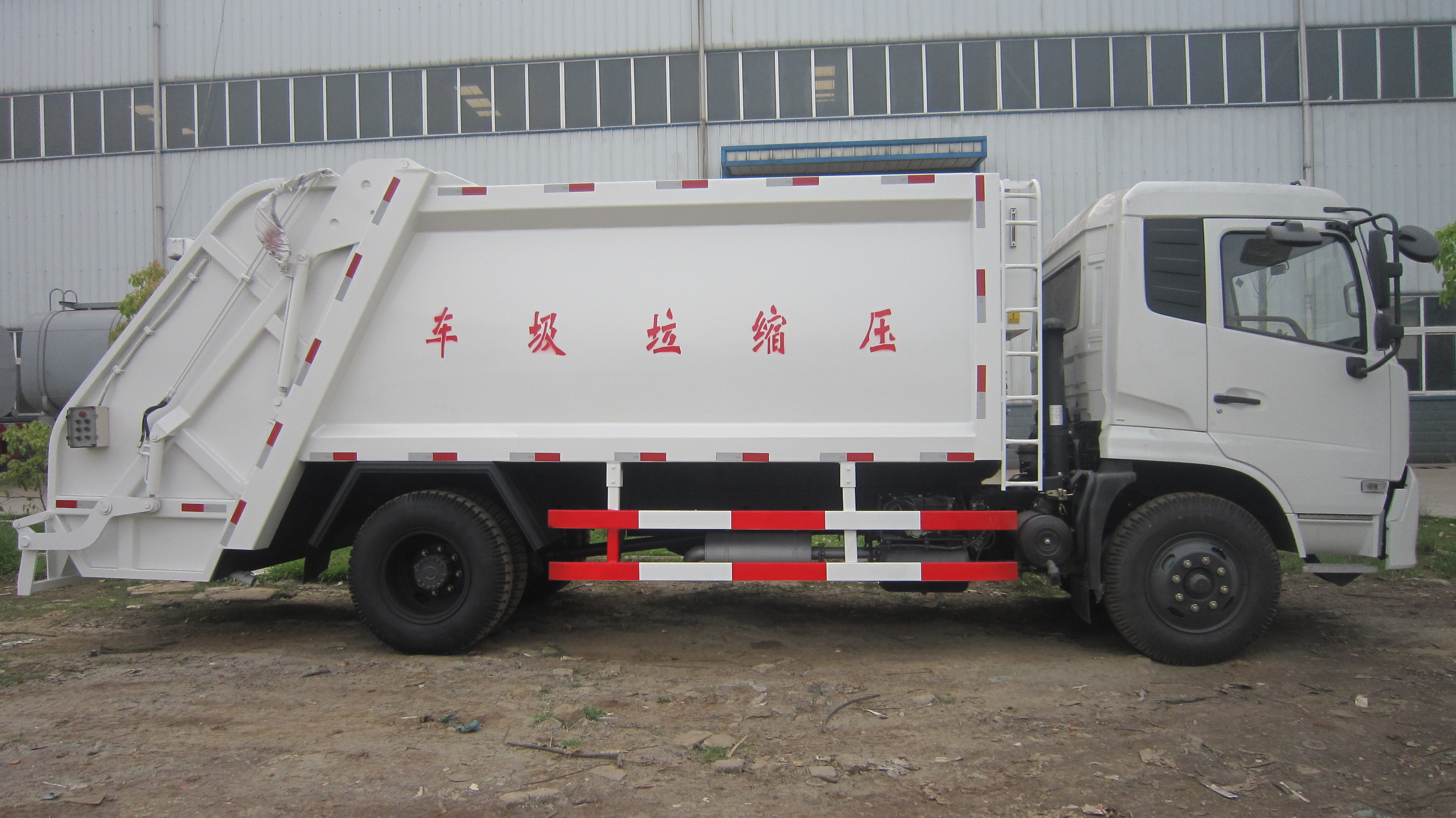 Dongfeng kingrun 14m3 garbage compactor truck waste compactor truck refuse compactor truck