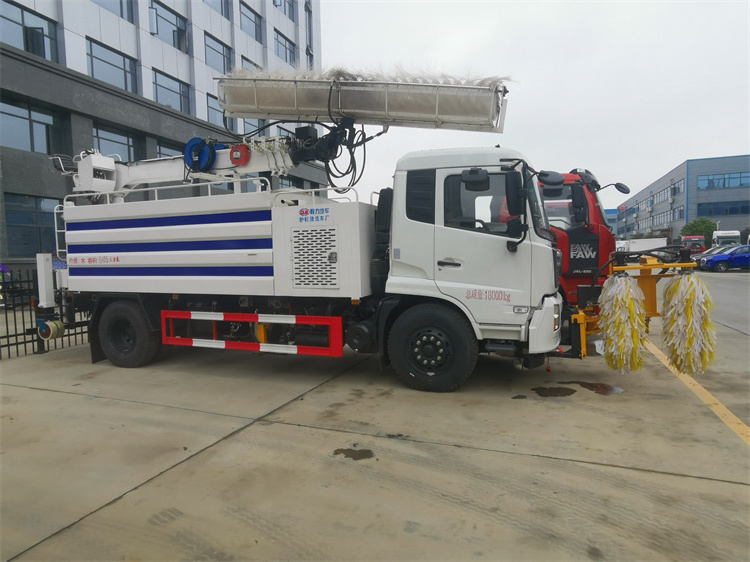 Highway cleaner vehicle wash tunnel wall solar panel Cleaning Truck