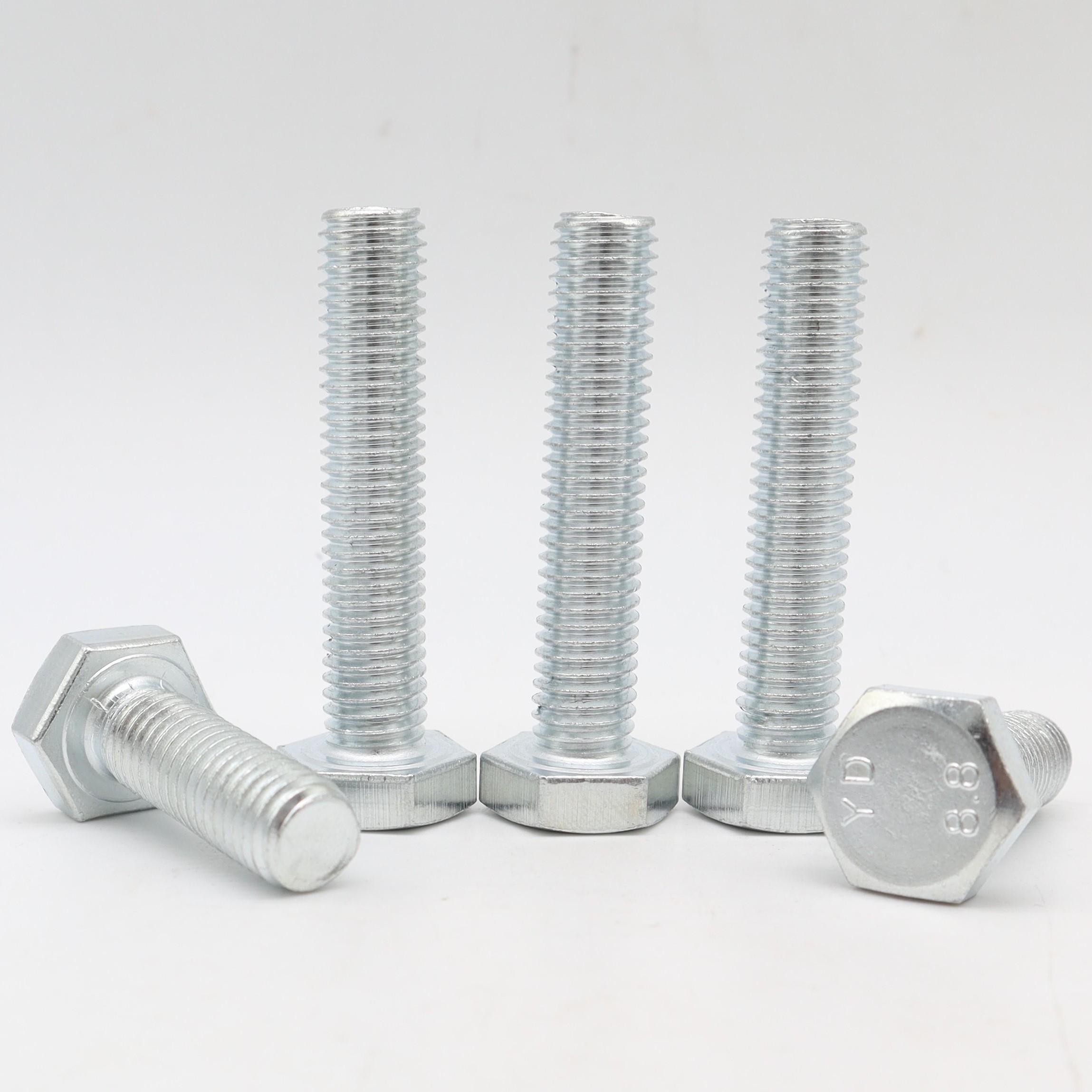 8.8 Grade Zinc Plated Hex Head Bolts Hexagon Bolts DIN 933 M4 M5 M6 M8 M10 M12 M14 M16 M18 M20 M22 M24 Hexagon Bolt