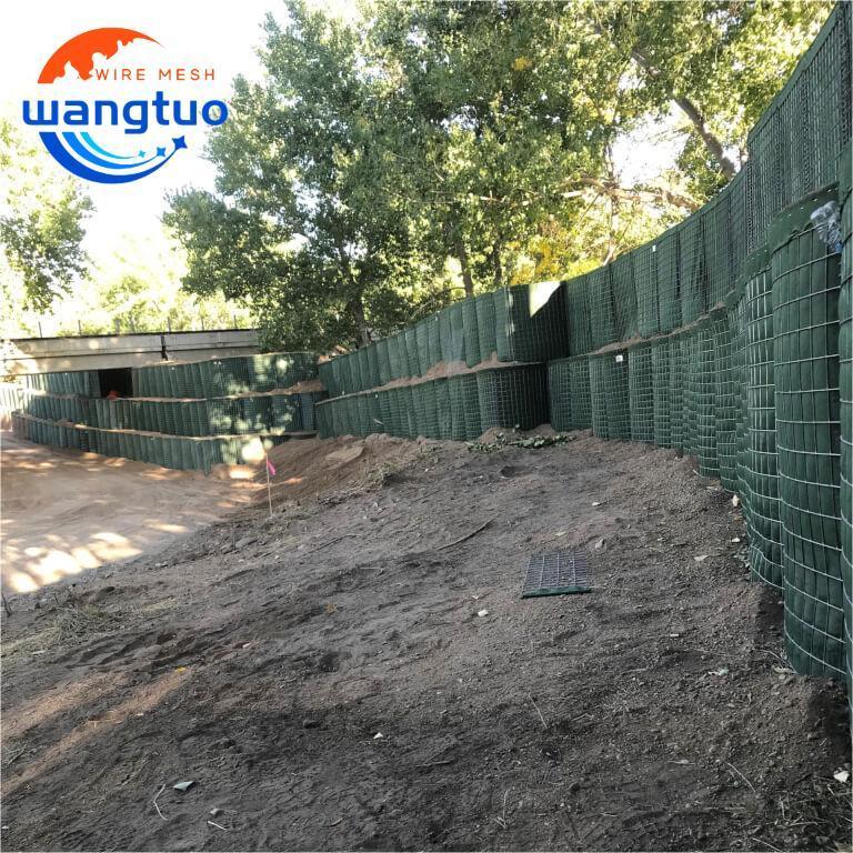 High Quality Galvanized Welded Gabion Iron Wire Mesh Defensive Barrier Bastion Explosionproof Wall