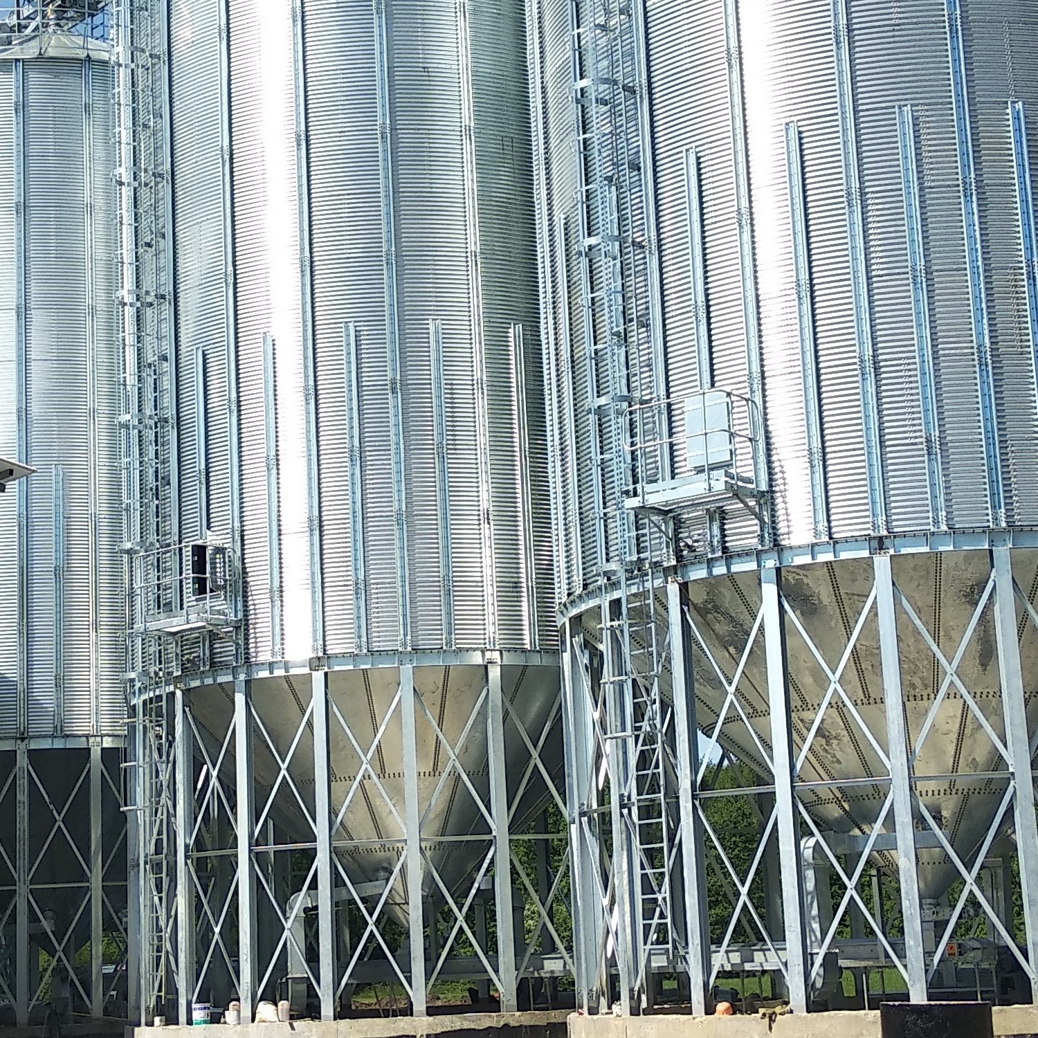 Farm Used Storage Corn Rice Grain Steel Silo Maize Seed Wheat Storage Silo Galvanized Sheet Silo