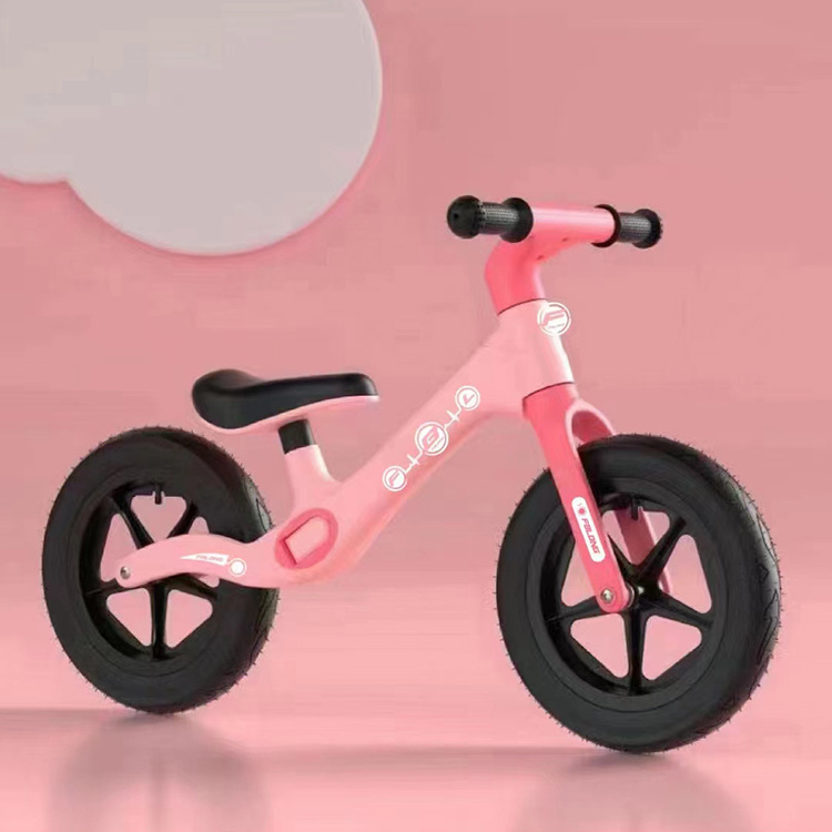 Customized New Model 12 Inch Black Color Toys Ride On Car Children's Scooter Foot Push Mini Baby Kids Balance Bike for Children