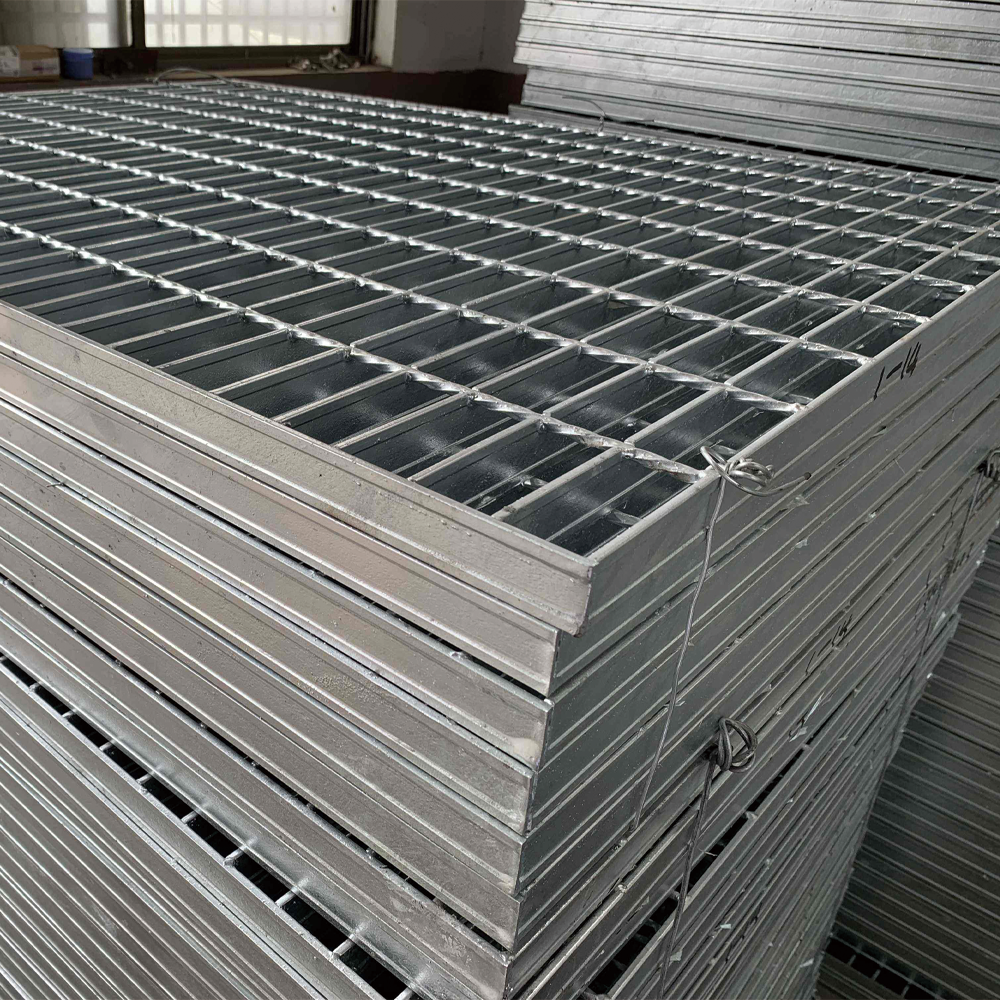 Heavy Duty Metal Building Construction Materials Galvanized Steel Rain Water Drainage Trench Grate Platform Steel Floor Grating