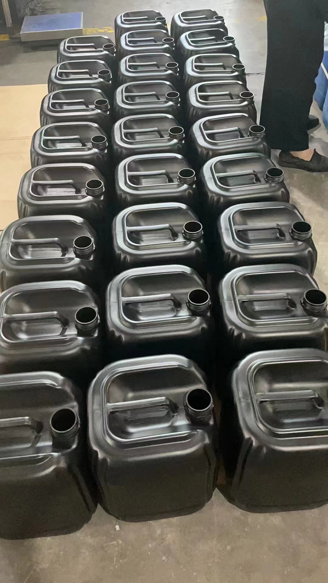 20L 25L plastic buckets with lids food grade 5 gallons jerry can