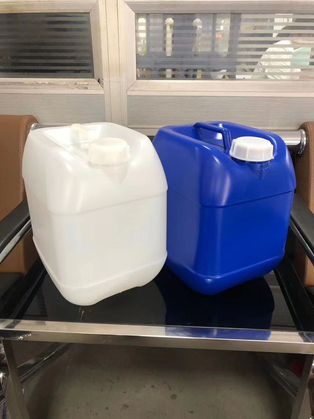 Food grade 10 liter plastic bucket jerry cans for sale