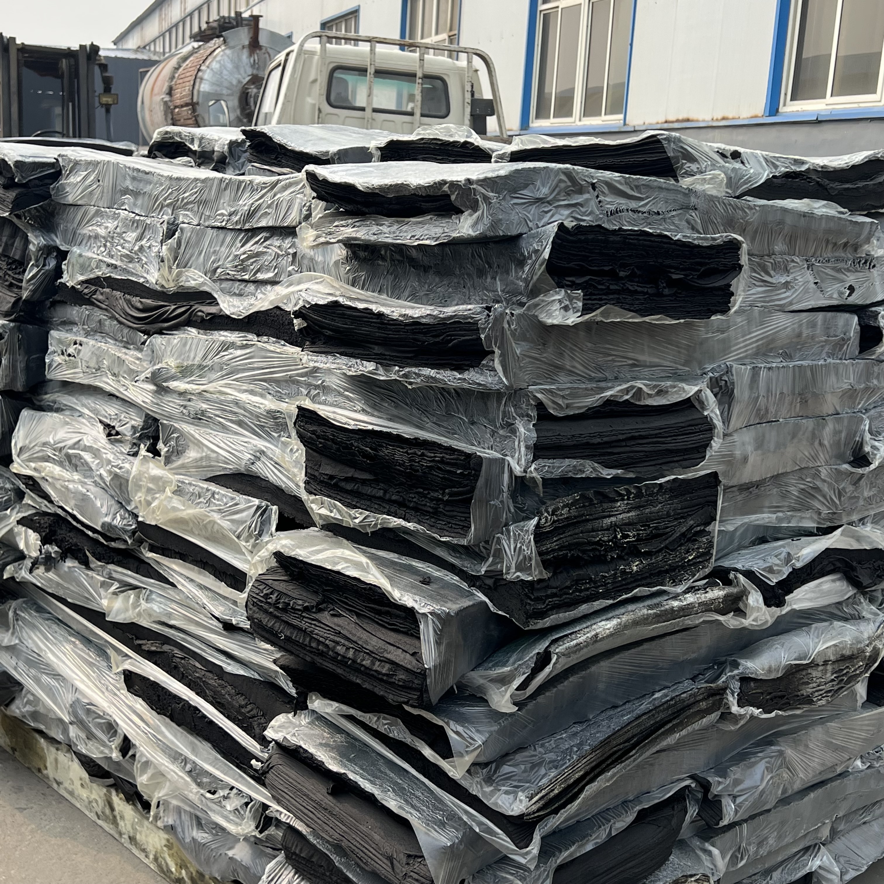 High Tensile 12 MPA  Whole Tire Recycled Rubber  EPDM Reclaimed Rubber