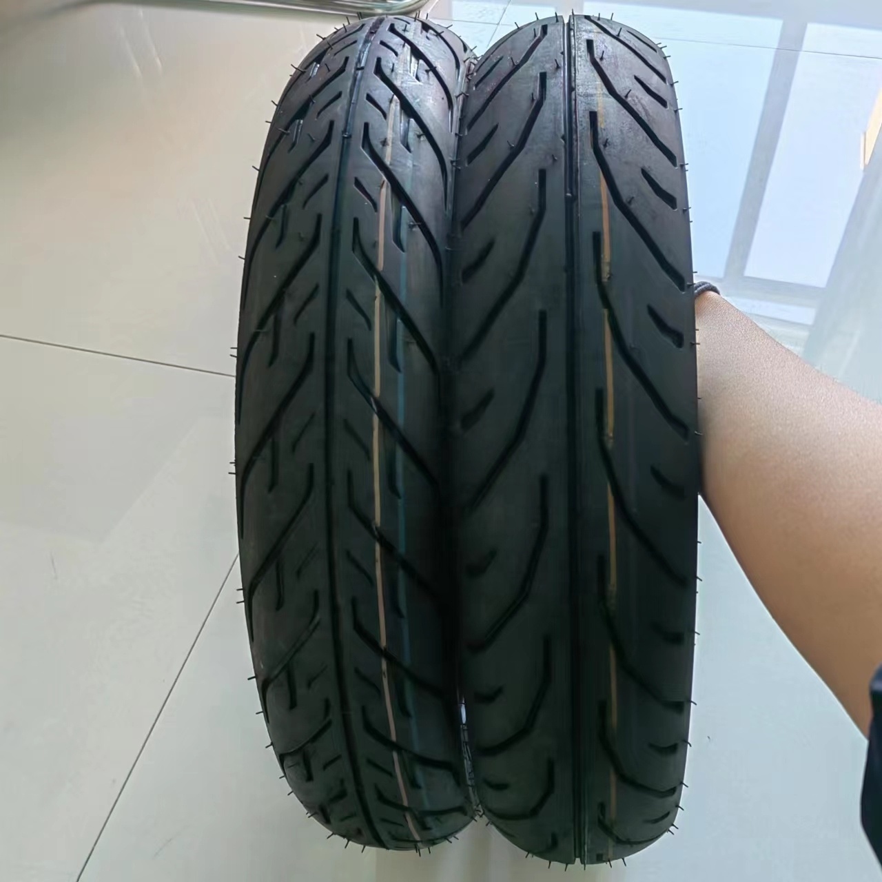 Super quality  motorcycle tyre 3.00-17   2.75-17  2.75-18 6pr