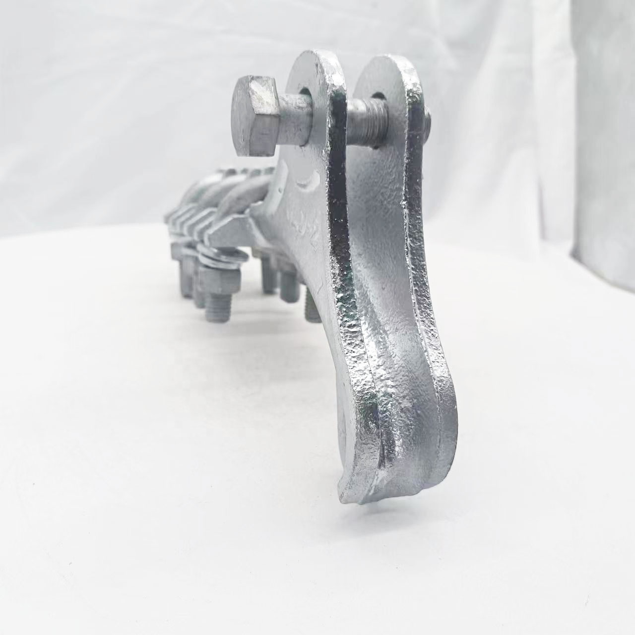 Factory Price Casting Steel Bolt type Strain Clamp Tension Clamp Dead End Clamp NLD-2