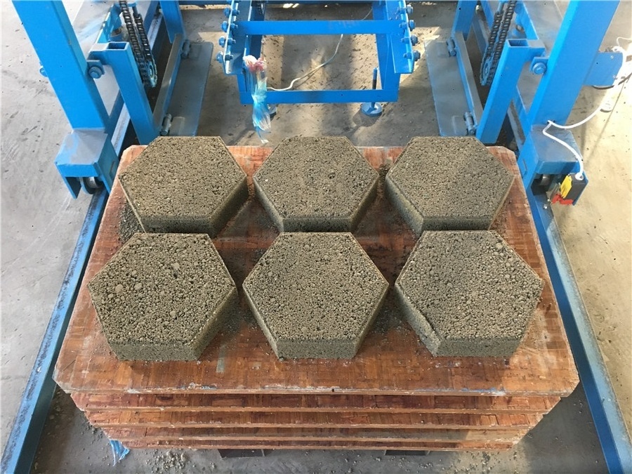 Qtj4-25D Precast Frogged Brick Blocks Concrete Stretcher Blocks Maker Forming Machines In Jamaica Peru Dominica Model