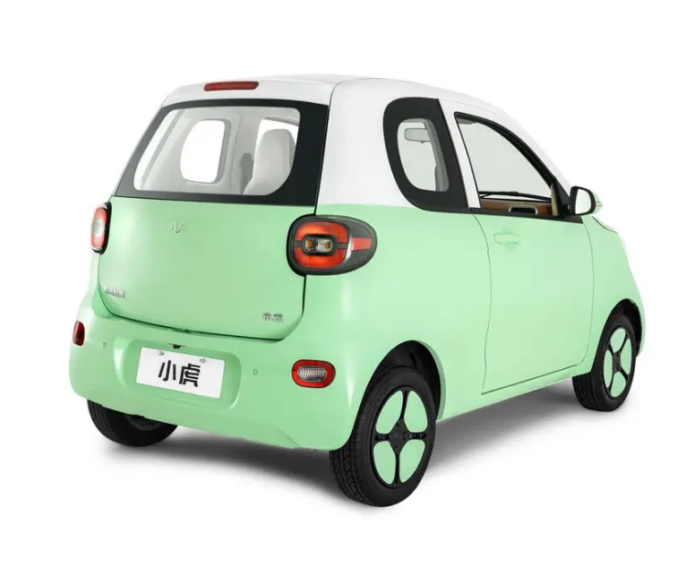 2022 Chery Auto Small Ant Xiaohu 301km Zhenai Plus Ev Car New Energy Vehicle Mini Car 4 Seat Electric Sedan