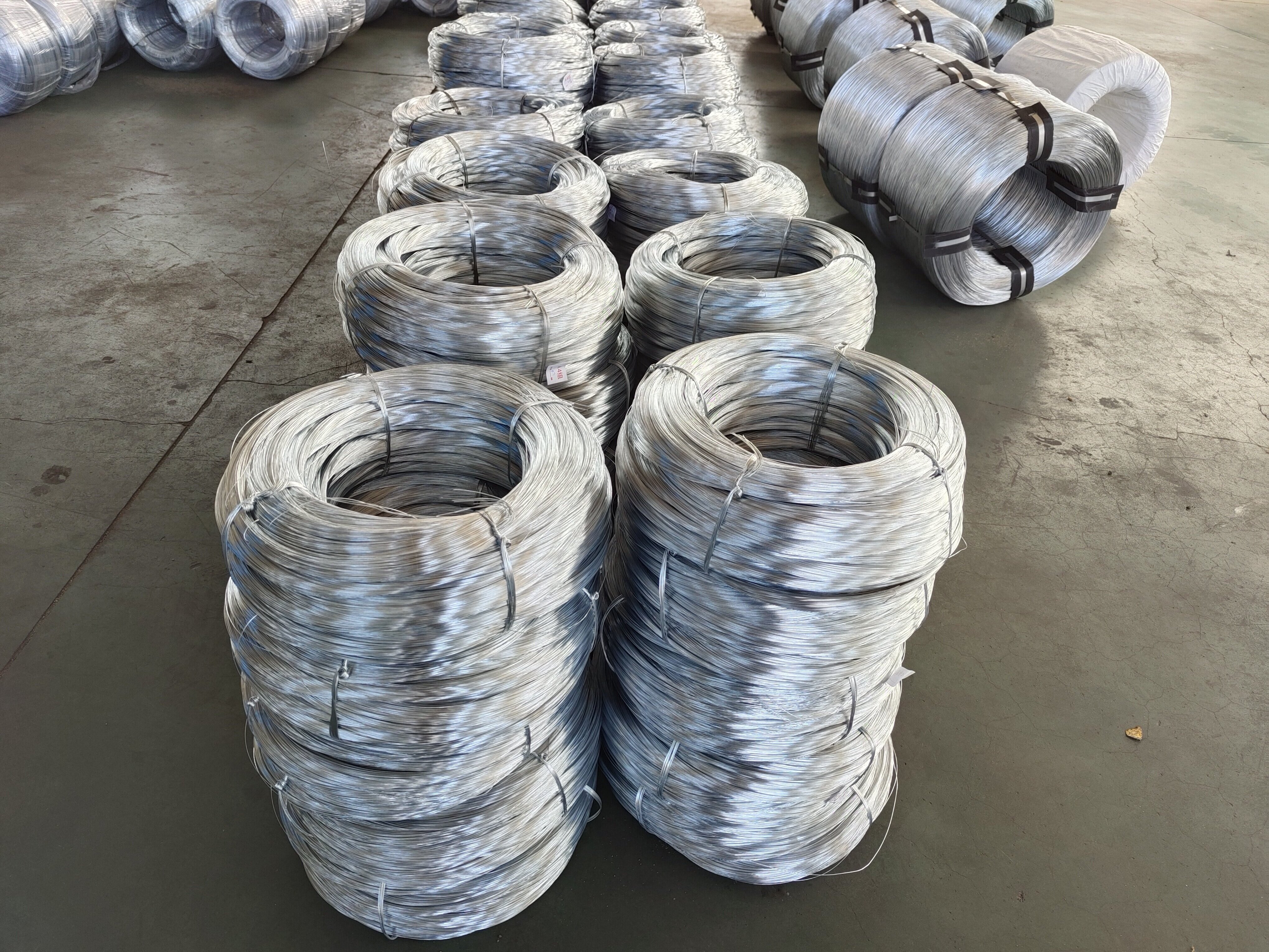 Best Selling Durable Using 3mm diameter hot dipped galvanized steel wire rope wire bucket handle