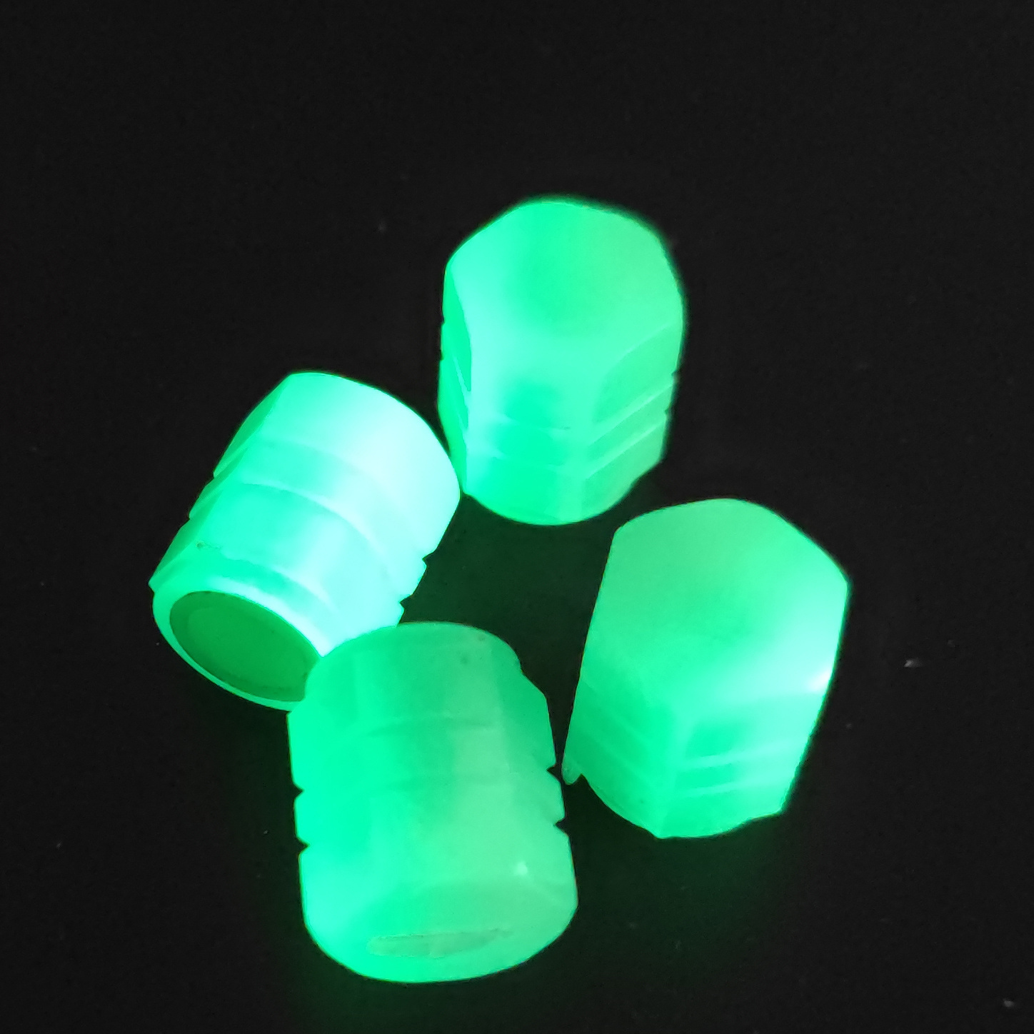 Accept custom glow in the dark valve stem covers fluorescent car tire valve caps