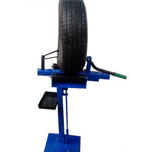 Automobile accessories tire spreader for car