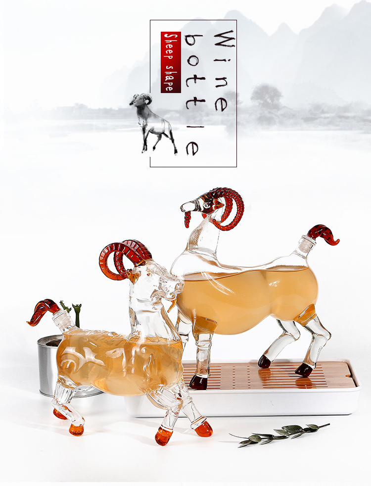 Hot sales!! Ram Shaped Glass Bottles Animal Shaped Clear Glass Whiskey Red Wine Decanter 700ML Customized Logo OEM Unique