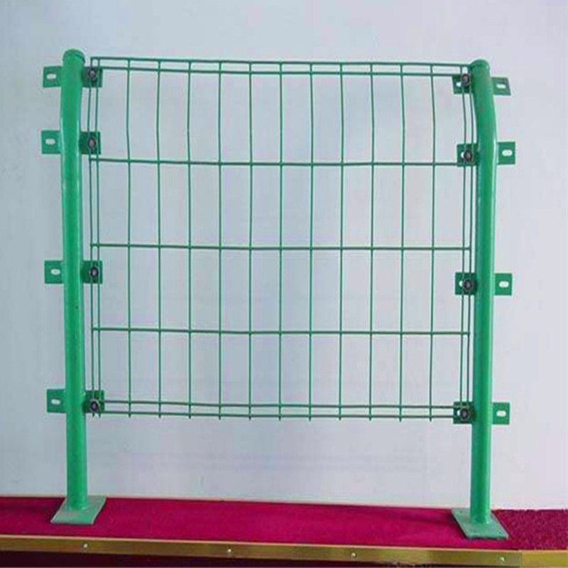 welded netting Manufacture Supplier 2x2 galvanized cattle welded wire mesh panel