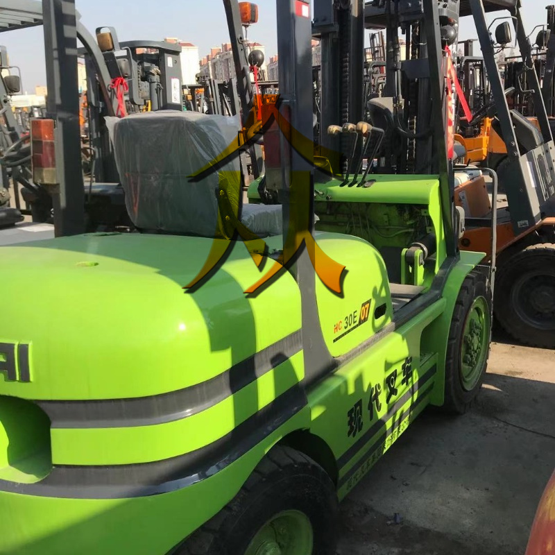 High Quality Good Price Used Forklift Hyundai HC30E For Sale.