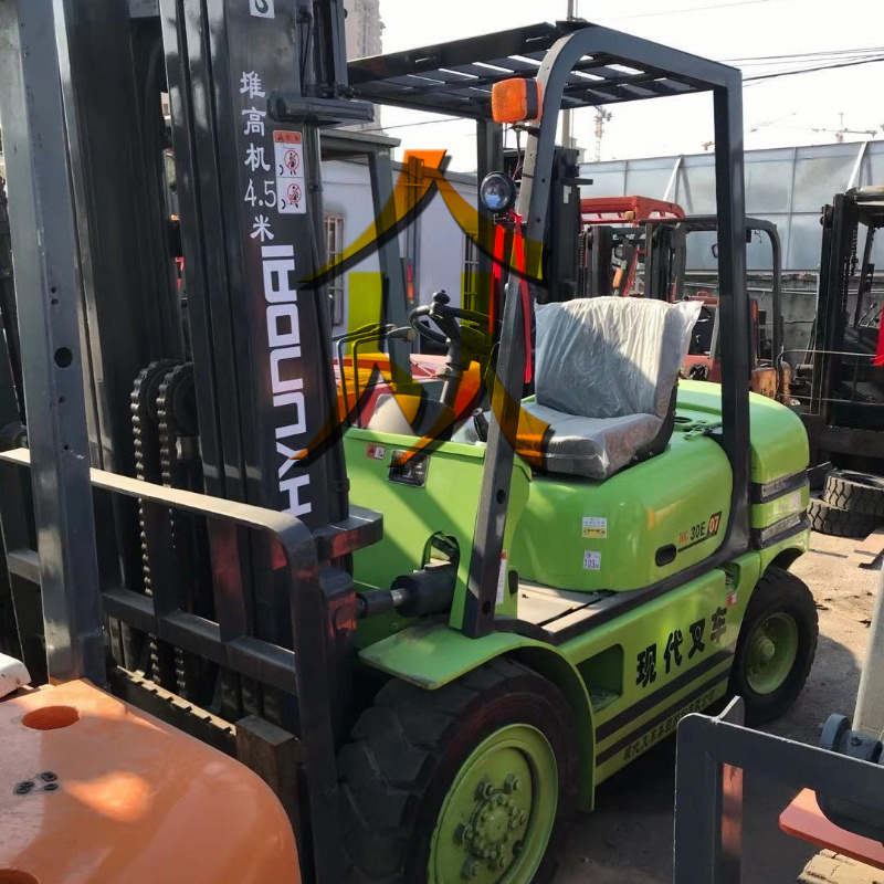 High Quality Good Price Used Forklift Hyundai HC30E For Sale.