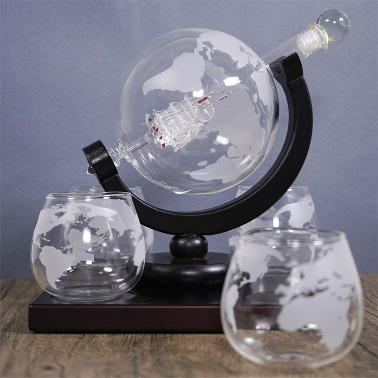 Globe Shape high borosilicate whiskey wine glass decanter set With Wood Base