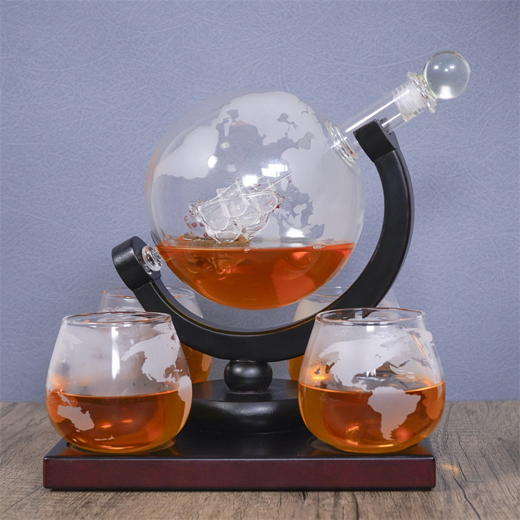 Globe Shape high borosilicate whiskey wine glass decanter set With Wood Base