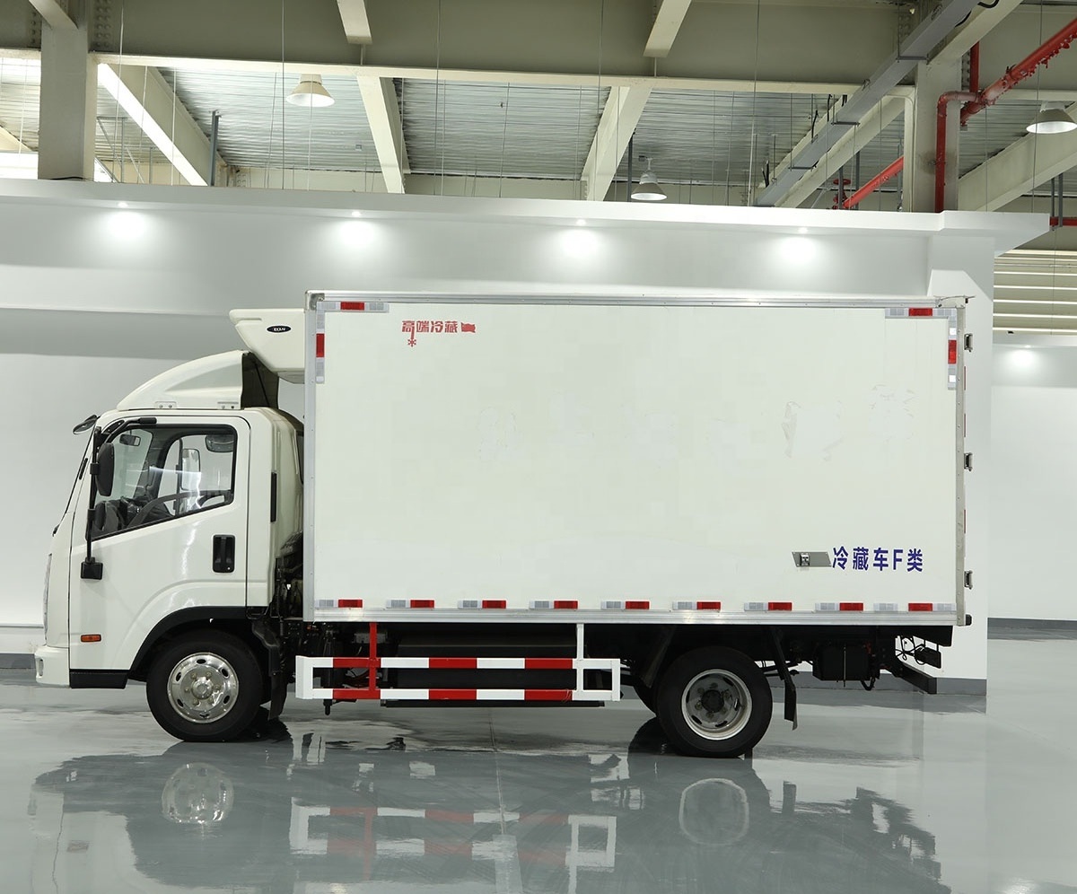 2024 New Electric  Cargo Truck with refrigerator box